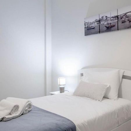 Belas Artes Apartment By Lovelystay Порто Екстериор снимка