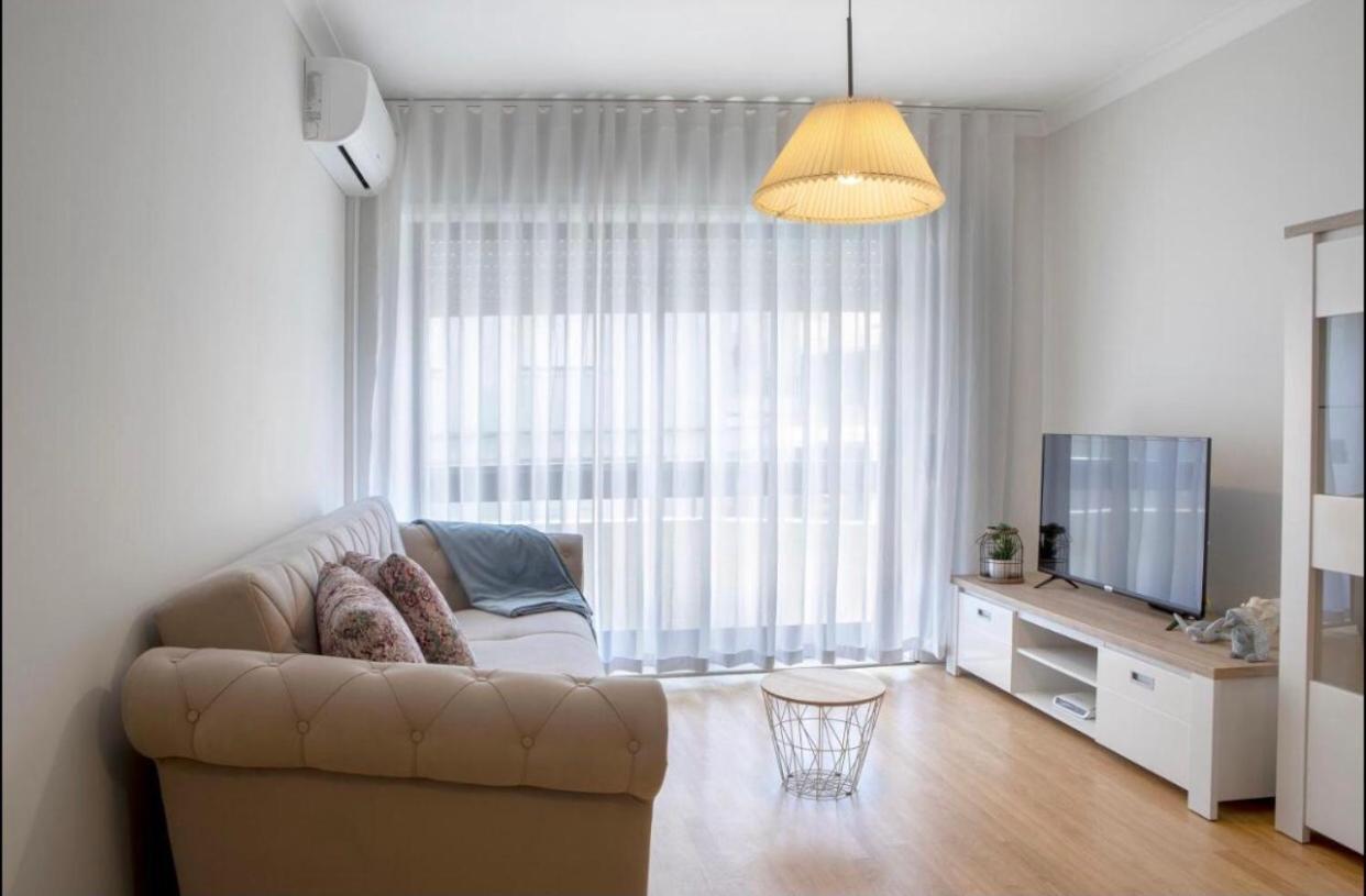 Belas Artes Apartment By Lovelystay Порто Екстериор снимка